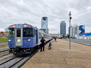 Phnom Penh to Sihanoukville on the KiHa train from Hokkaido